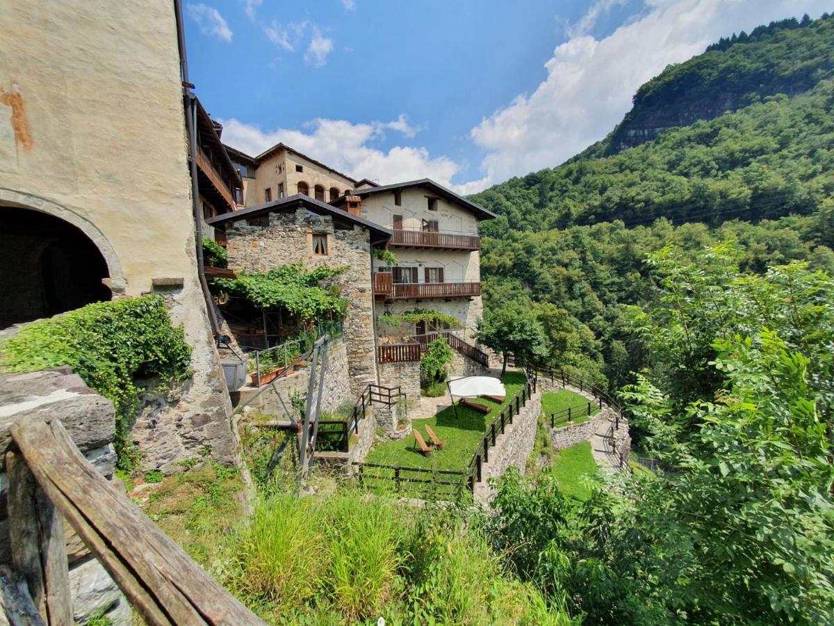 La Tana Del Tasso Rooms&Breakfast Camerata Cornello Екстериор снимка