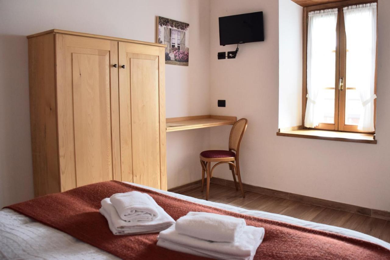 La Tana Del Tasso Rooms&Breakfast Camerata Cornello Екстериор снимка