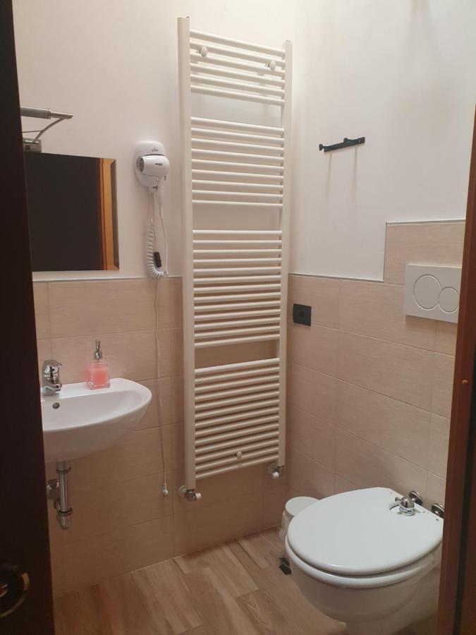 La Tana Del Tasso Rooms&Breakfast Camerata Cornello Екстериор снимка