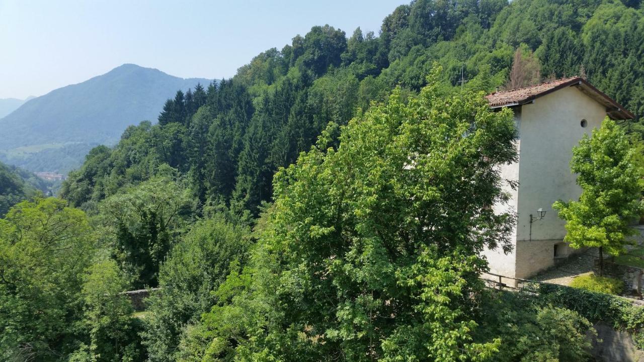La Tana Del Tasso Rooms&Breakfast Camerata Cornello Екстериор снимка